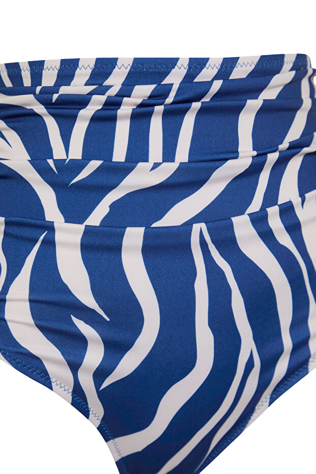 Zebra Desenli İncelten Etkili Hipster Süper Yüksek Bel Bikini Altı TBESS20BA0018 - 6