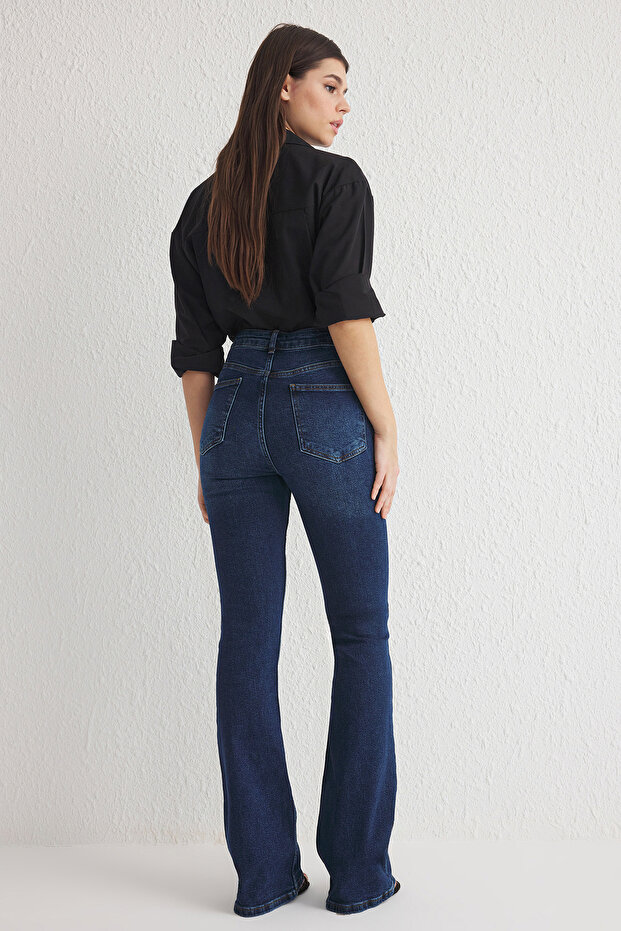 Ciemnoniebieskie jeansy z wysokim stanem Comfort/Elastyczne Flare Hiszpańskie nogawki TWOSS25JE00110 - 5