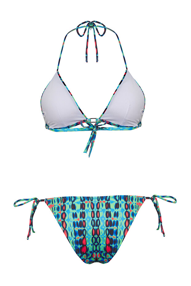 Geometrik Desenli Aksesuarlı Üçgen Kaplı Brazilian Normal Bel Bikini Takımı TBESS25BT00007 - 7