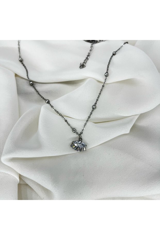 Women's Steel Necklace with Diamond Eye Lashes