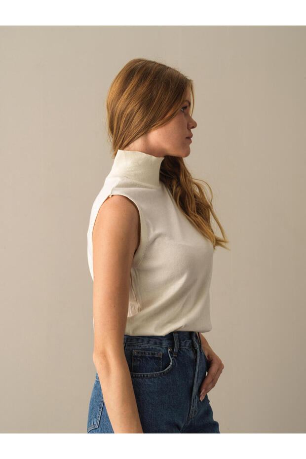 Kadın Ekru Regular Fit Basic Kazak - 3