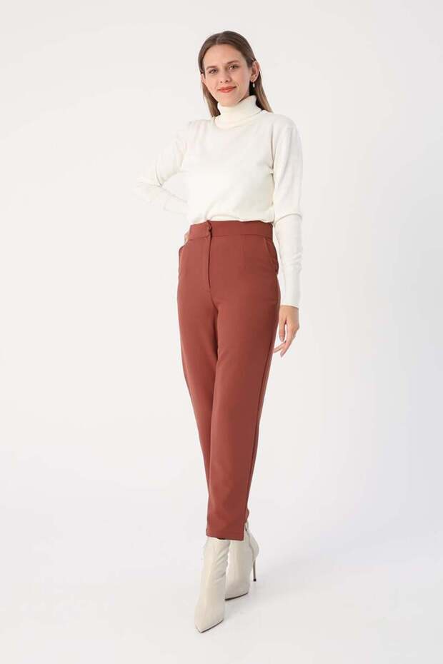 Tile Leg Slit Trousers