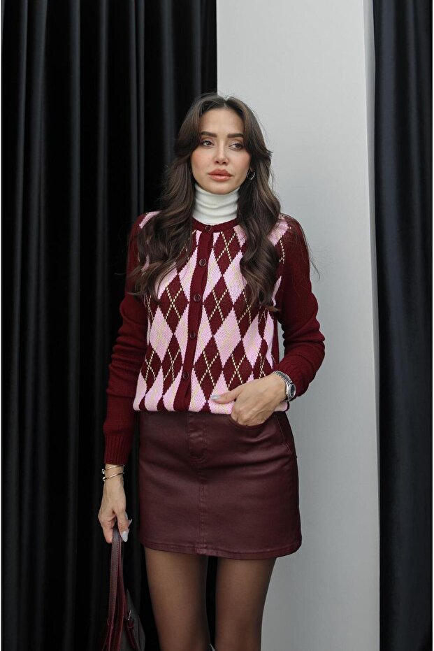 Pink Burgundy Diamond Patterned Cardigan
