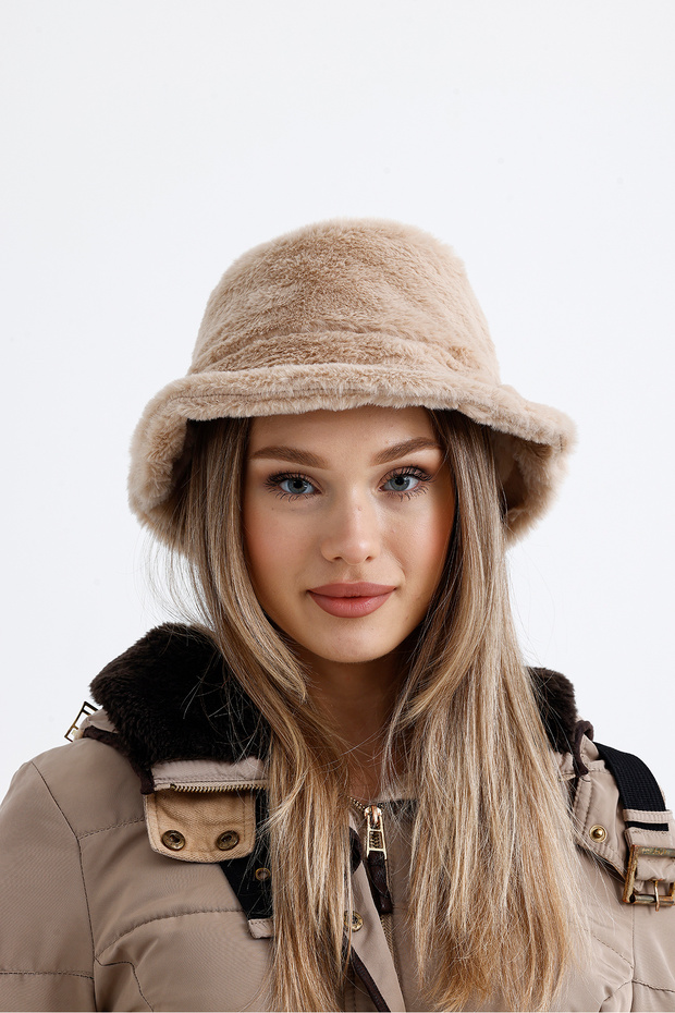 Beige Vegan Fur Plush Winter Women's Bucket Hat
