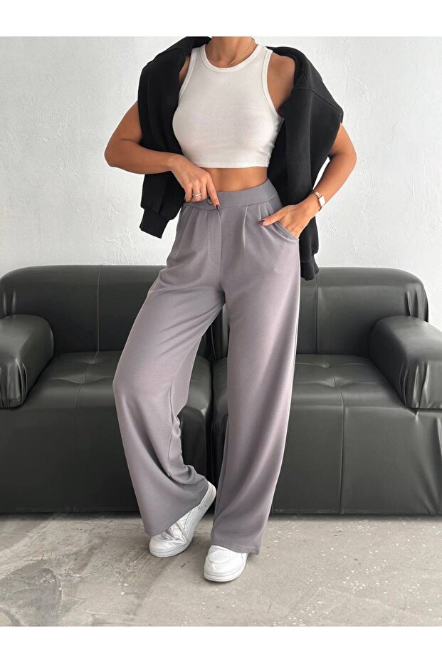 Palazzo Pants with Wide Legs and Elastic Waist with Buttons - 3