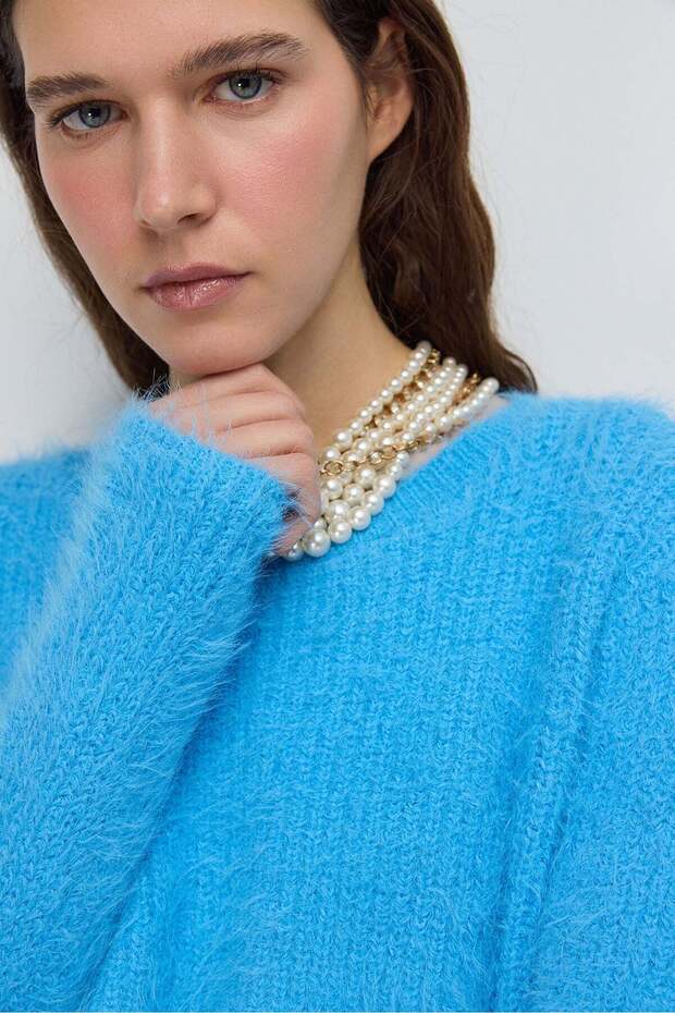 Kurzer Pullover mit Rundhalsausschnitt - 5