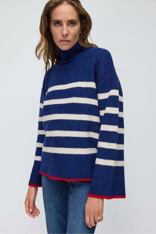 Gestreifter Strickpullover