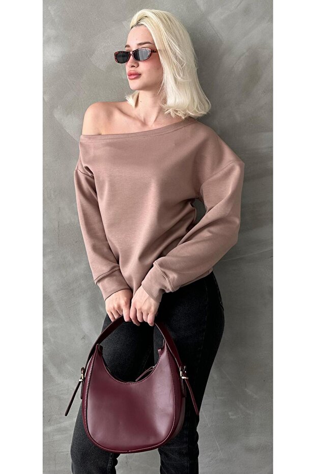 Bej Kayık Yaka Basic Sweatshirt MG2228 - 1