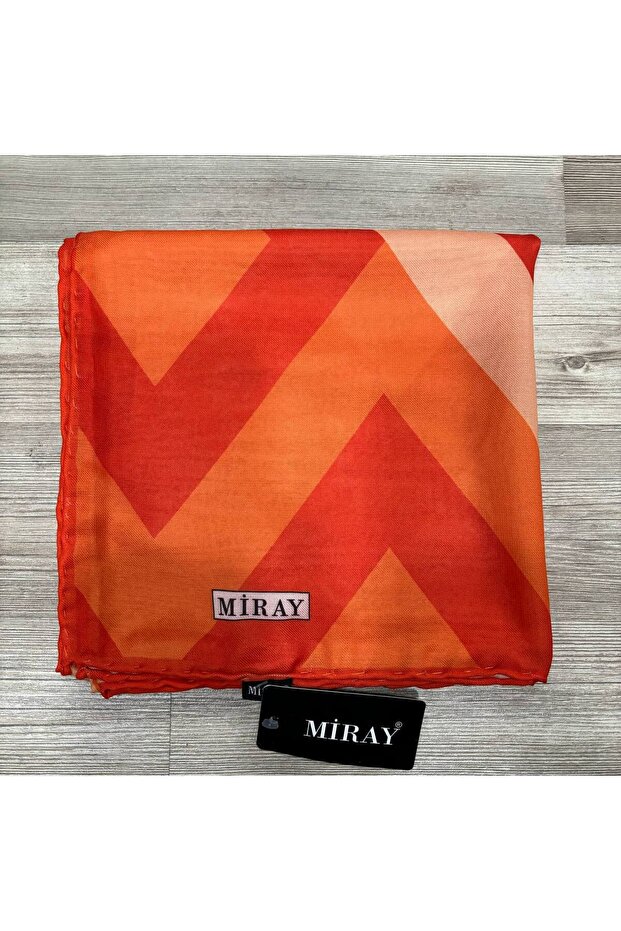 وشاح ميراي نيفادا الناعم - 3