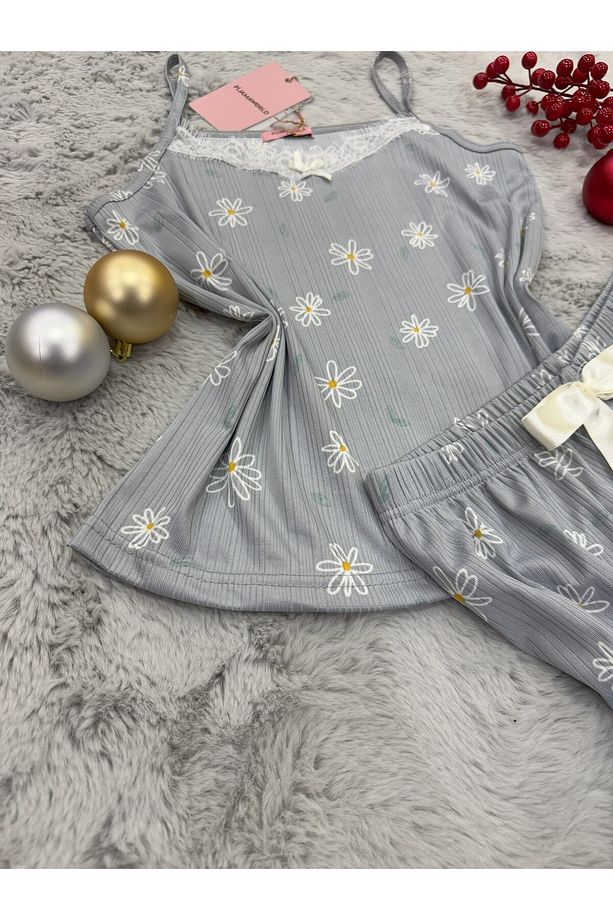 Yazlık Yumuşak Kumaşlı Ip Askılı Şortlu Pijama Takımı - 4