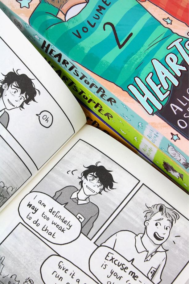 İngilizce: Heartstopper Series Volume 1-4 Book Collection Set By Alice Oseman Netflıx Series - 8