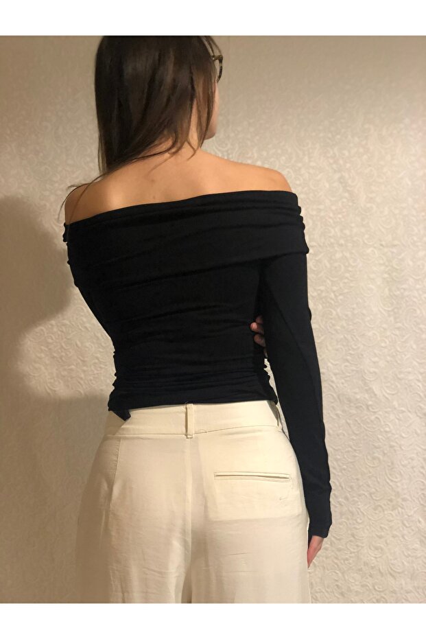 Omzu Düşük Bluz - 3