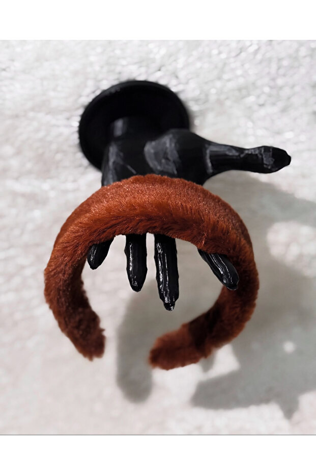 Peluş Taç