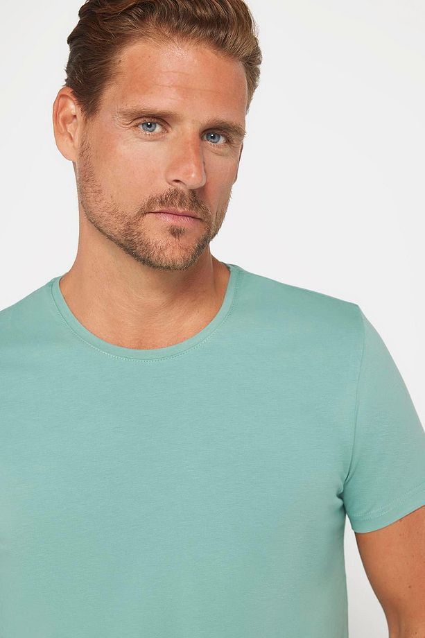 Erkek Slim Fit Dar Kesim Pamuklu Yumuşak Doku Likralı Esnek Kumaş Basic Yeşil Bisiklet Yaka Tişört - 3