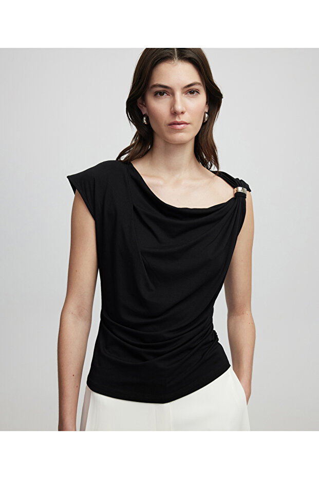 Degaje yaka tişört - 1