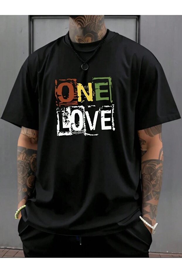 سويت شيرت مطبوع عليه عبارة ONE LOVE