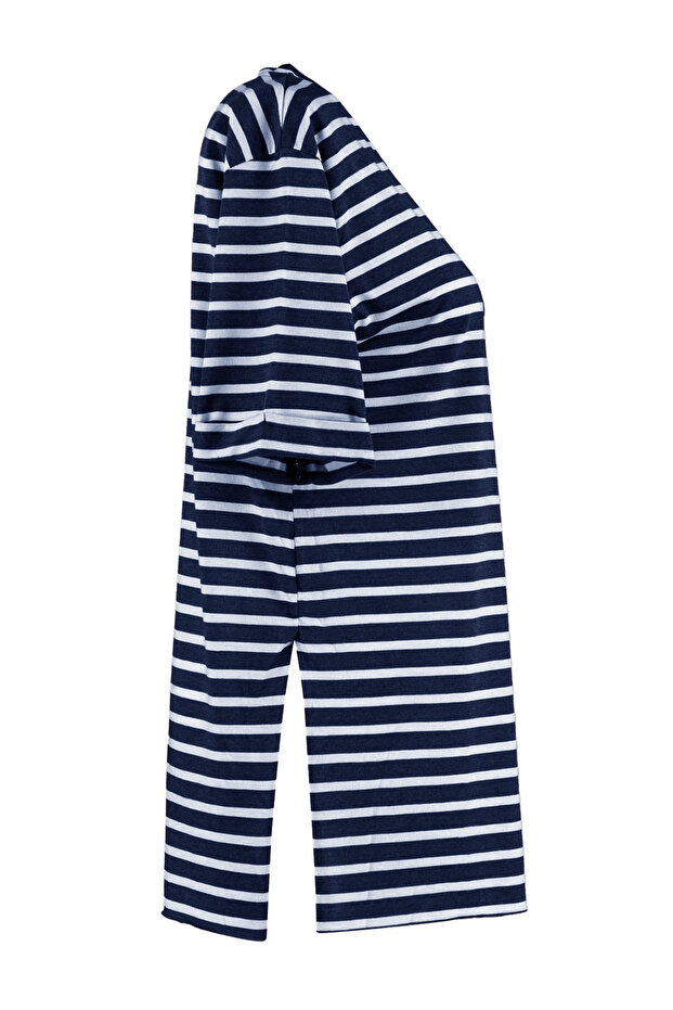 Lacivert Çizgili Yırtmaç Detaylı Oversize/Geniş Kalıp Bisiklet Yaka Örme T-Shirt TWOSS23TS00097 - 8
