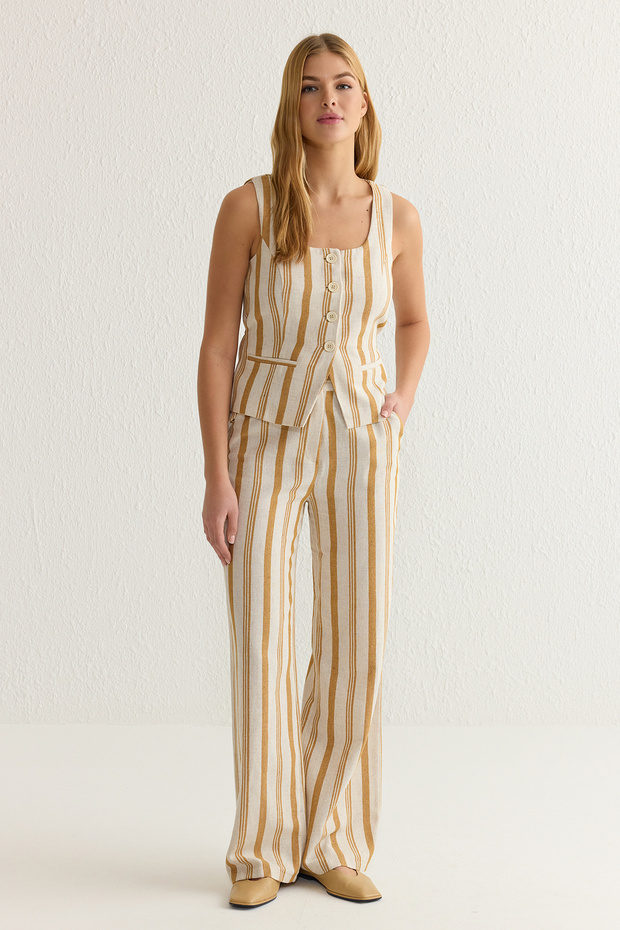 Çok Renkli Çizgili Kare Yaka Yelek ve Wide Leg Pantolon Dokuma Alt-Üst Takım TWOSS25AU00032 - 1
