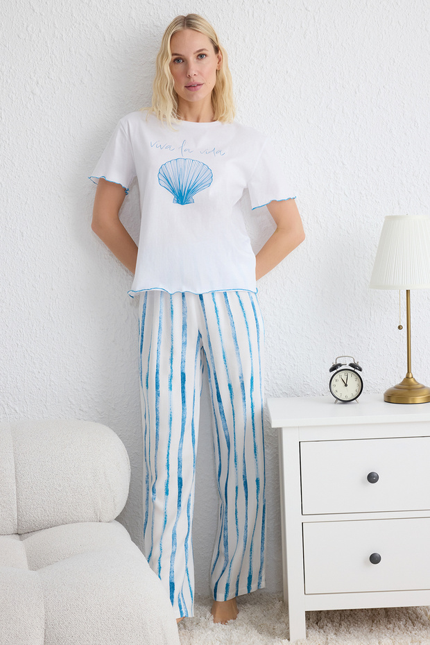 Beyaz-Mavi Çizgili Baskılı Baby Overlok Detaylı Viskon Örme Pijama Takımı THMSS25PT00141 - 1