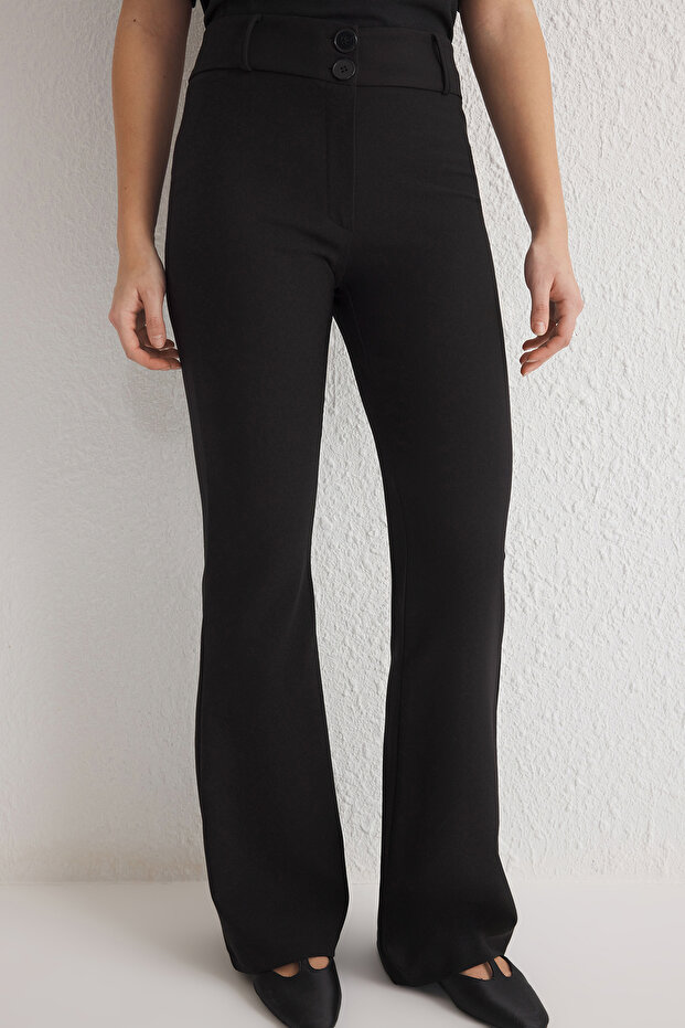 Siyah İspanyol Paça Normal Bel Dokuma Pantolon TWOSS25PL00065 - 4