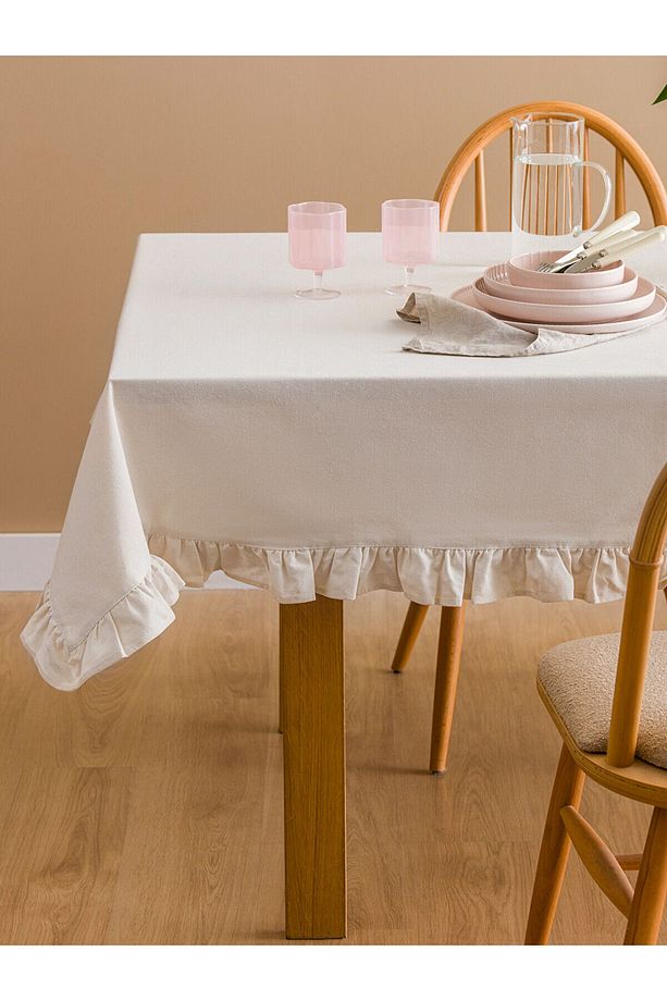 LCWK Fırfır Detaylı Masa Örtüsü 150x220 Cm - 1