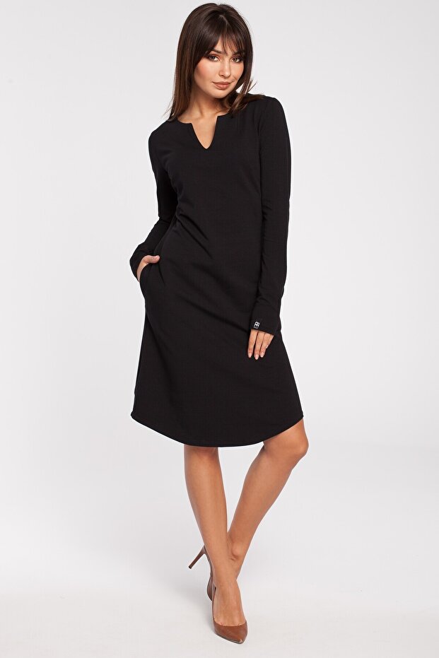Rochie clasică cu decolteu - 1