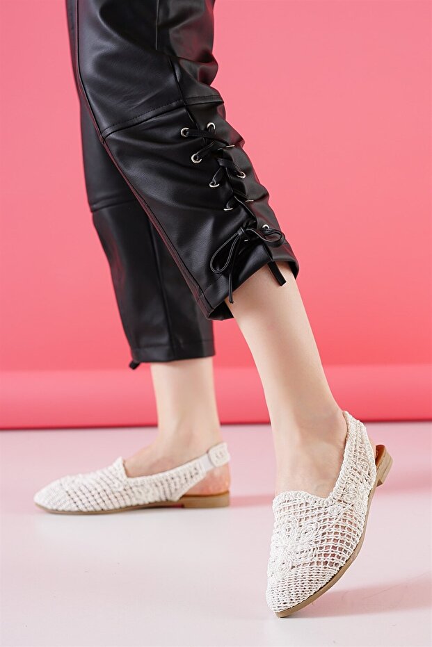 Women's White Lace Detailed Open Back Comfortable Knitted Embroidered Straw Ballerinas