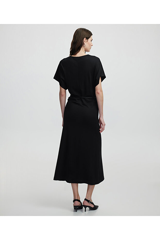 Suni deri kuşaklı elbise - 5