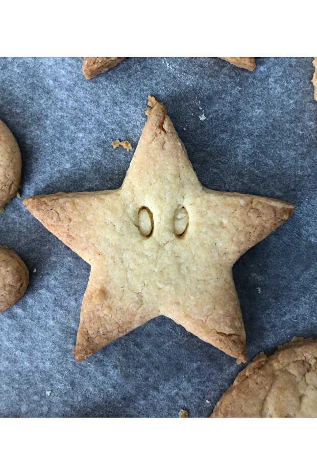 Star Shaped Cookie Mold Set of 3 – White Color, Practical and Stylish Design