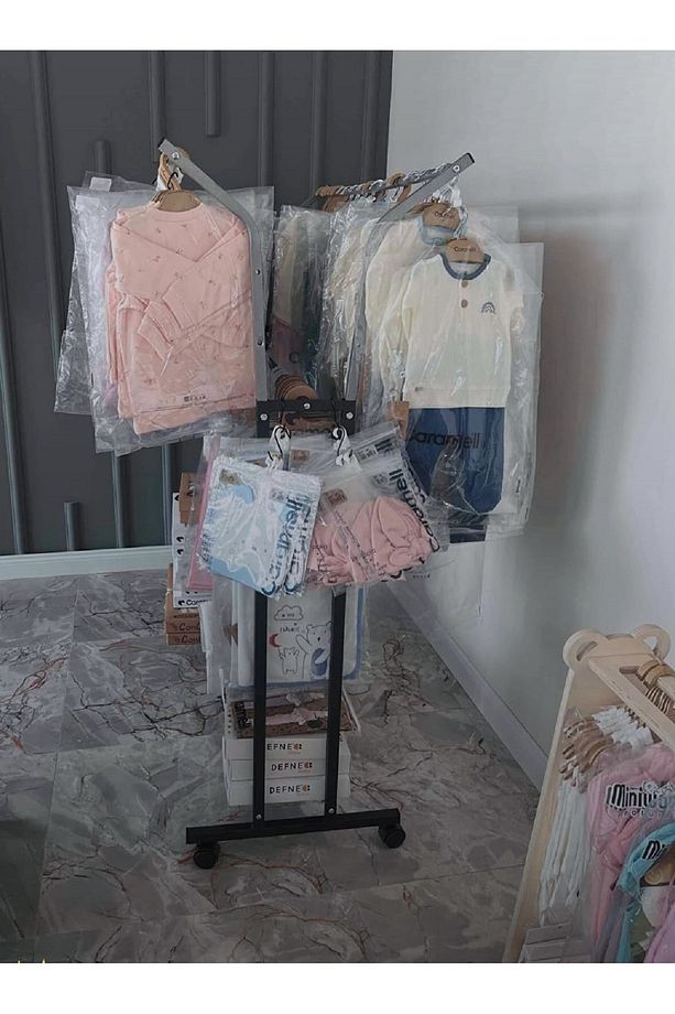Tekerlekli Çift Taraflı Stand Askılık (eşek) Stant - 3