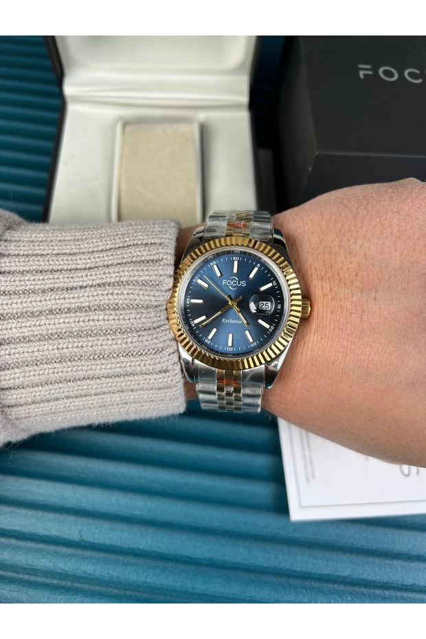 Man's Wristwatch Bicolor Jubile Cord Trend and Stylish Dial Navy Blue 2 Years Warranty Waterproof