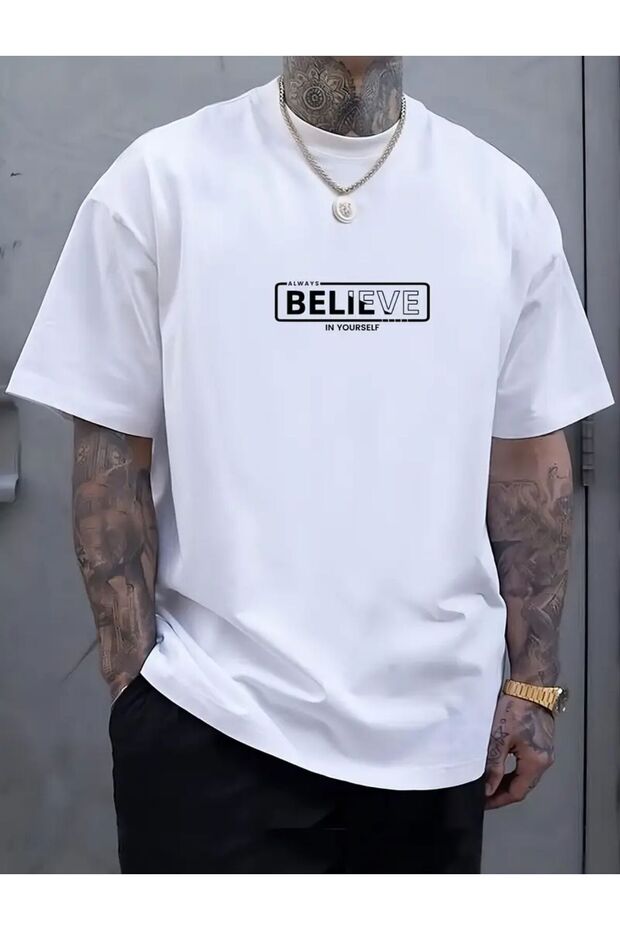 تي شيرت أبيض من القطن الممشط مطبوع عليه Always Believe