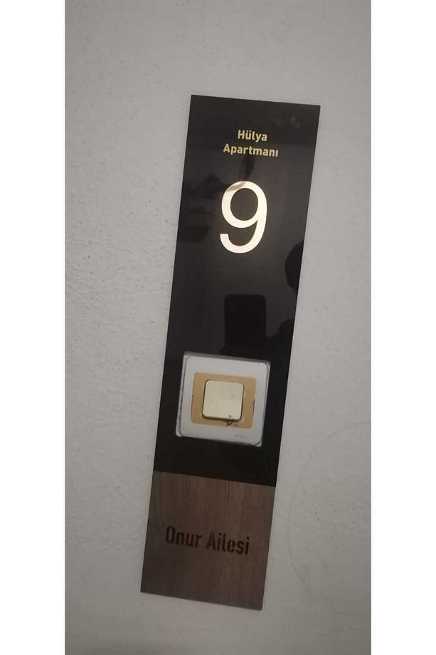 Kişiye Özel Isimli Dekoratif Kapı Numarası Siyah-Ahşap - 6