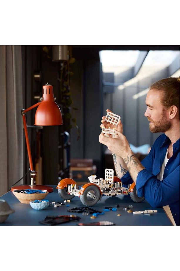 Technic NASA Apollo Ay Taşıtı LRV 42182 - 5