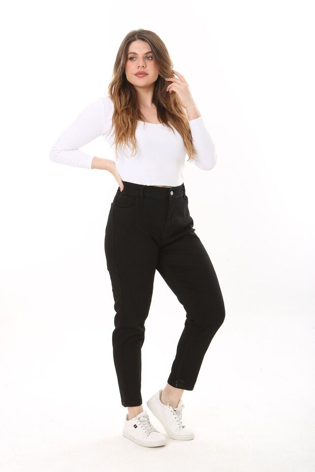 Women's Large Size Black 5-Pocket Lycra Jeans 65N37646