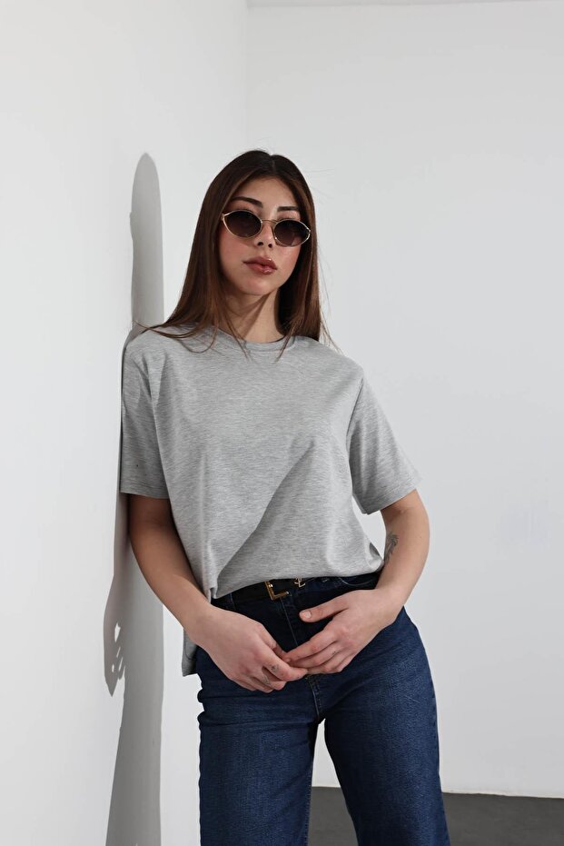 تي شيرت رمادي أساسي - 1