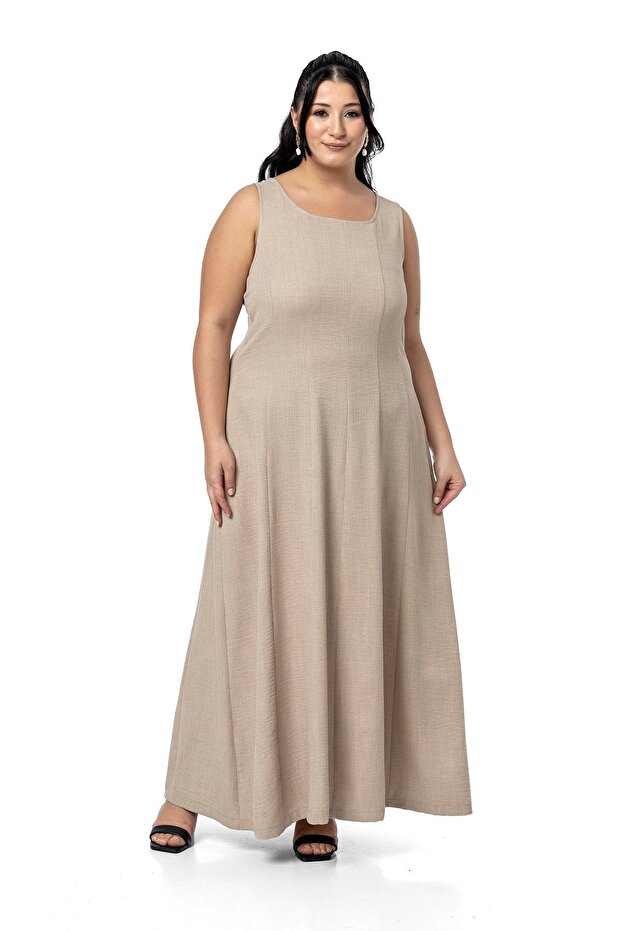 Plus Size Sleeveless Long Beige Dress with Back Guipes and Pockets on the Sides