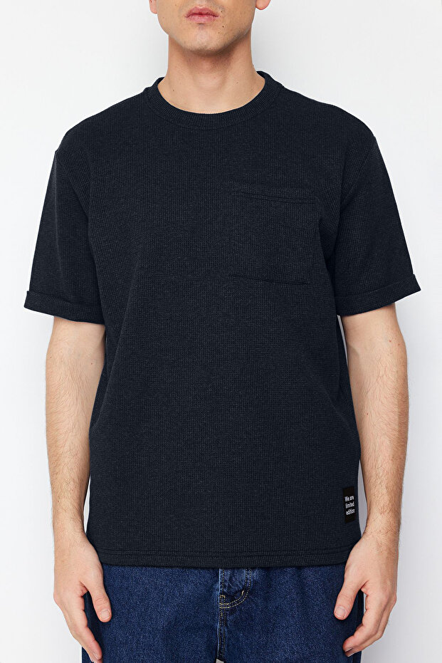 Basic Lacivert Relaxed/Rahat Kesim Dokulu Waffle Cepli Etiketli Kısa Kol T-Shirt TMNSS23TS00077 - 8