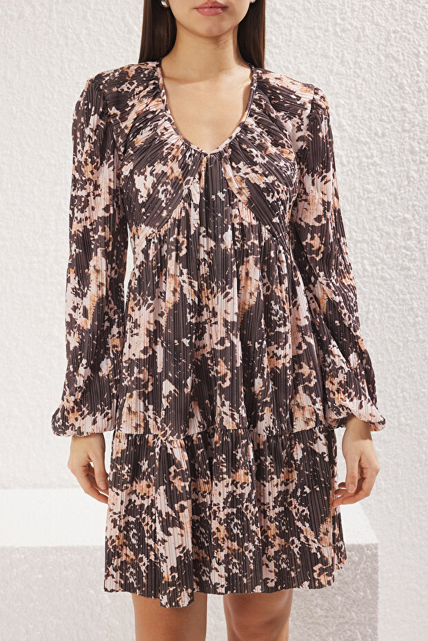 Çok Renkli Soyut Büzgü / Drape Mini Soyut Baskılı Pilise Vücuda Oturan Örme Elbise TWOSS25EL00099 - 3
