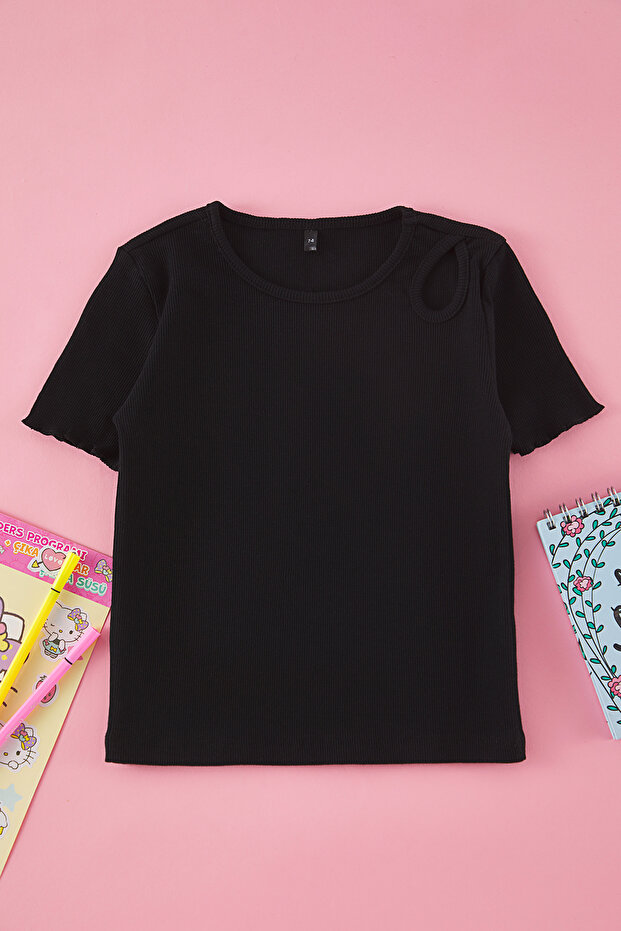Siyah Kız Çocuk Pamuklu Basic Regular Kalıp Cut-Out Detaylı Kısa Kol Örme T-Shirt TKDSS25TS00022 - 2