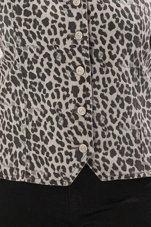 Többszínű állatmintás nagyméretű farmermellény TBBSS25BH00006 - 4