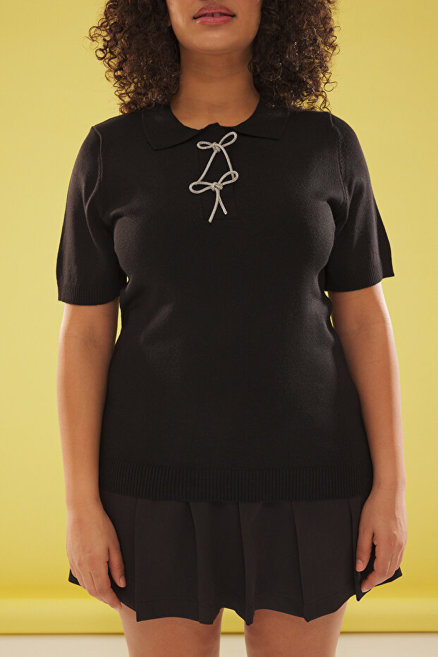 Siyah Polo Yaka Fiyonk/Kurdele Detaylı Triko Bluz - 3