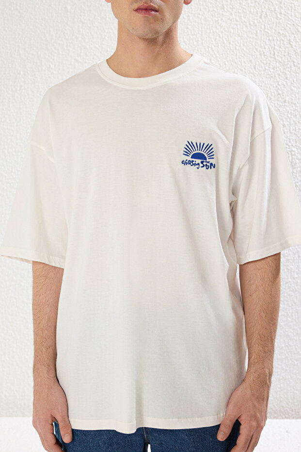 Ekru Oversize/Geniş Kesim Baskılı %100 Pamuk T-Shirt TMNSS25TS00031 - 3