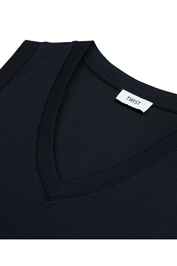 V YAKA TİŞÖRT - 4