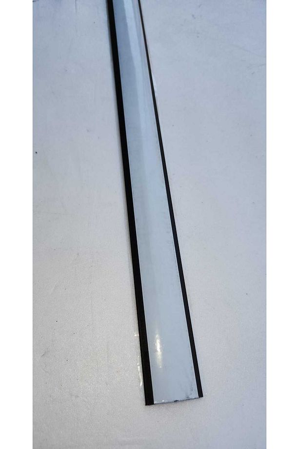 Kapı Eşik Profili Parke Kapı Altı Çıtası Yapışkanlı Alüminyum Siyah 90cm - 2