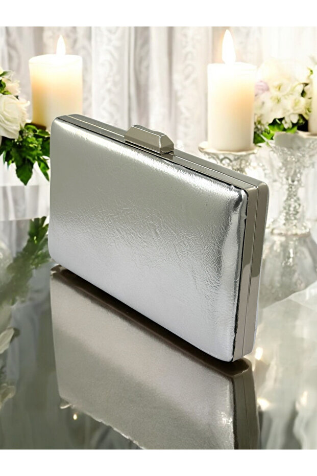 Silver Gray Lame Wrinkled Skin Leather Metallic Color Chain Strap Evening Dress Bag