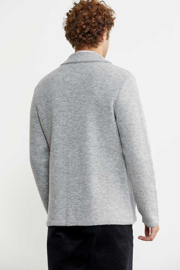 سترة تريكو صوفية رمادية بثلاثة أزرار - 6