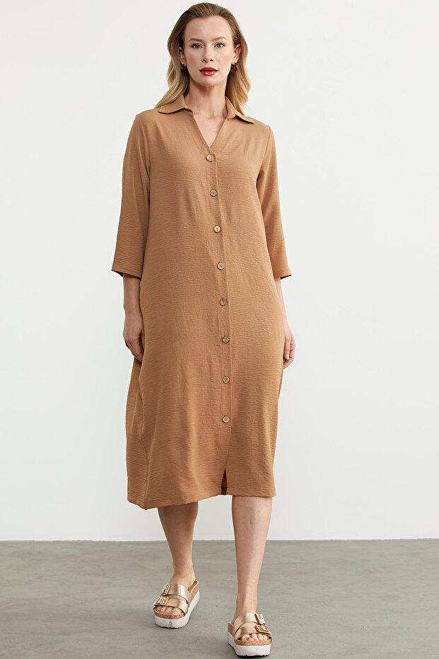 Rahat Kalıp Midi Boy Düğmeli Elbise - Kamel - 2