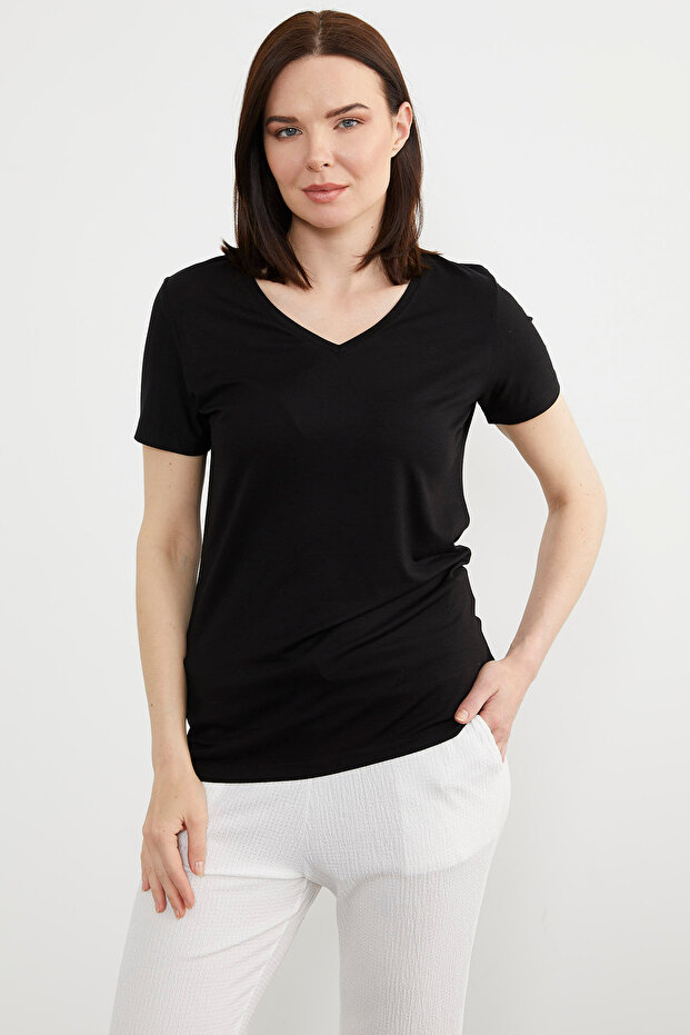 V Yaka Dökümlü Basic Tişört - Siyah - 1