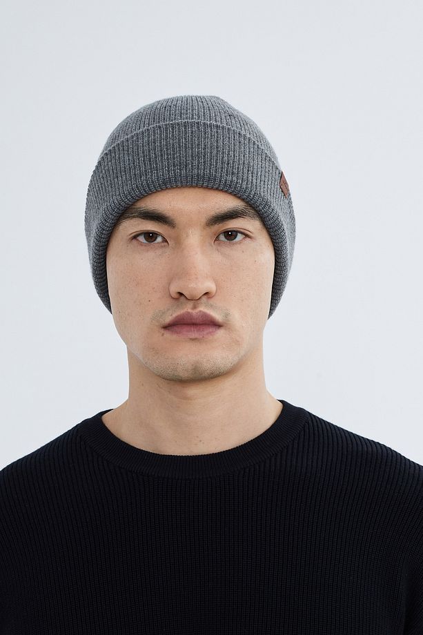 Unisex Gri Triko Akrilik Yumuşak Bere Logolu Esnek Kışlık Çift Katlamalı Basic Fitilli Pumb - 3